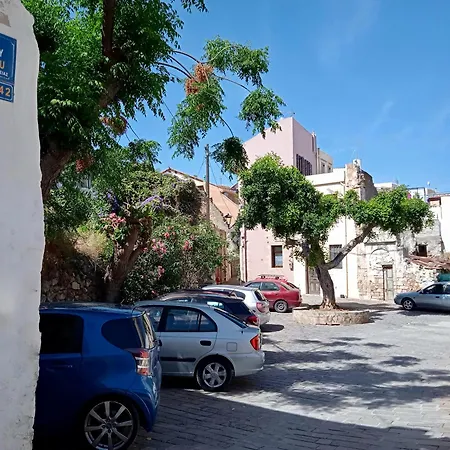 Kazalakis Chania Harbor Roof Retreat بيت للعطل *