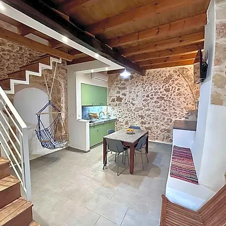 Kazalakis Chania Harbor Roof Retreat *