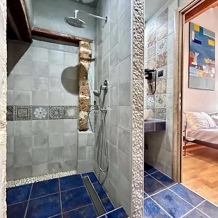 Semesterbostad Kazalakis Chania Harbor Roof Retreat *